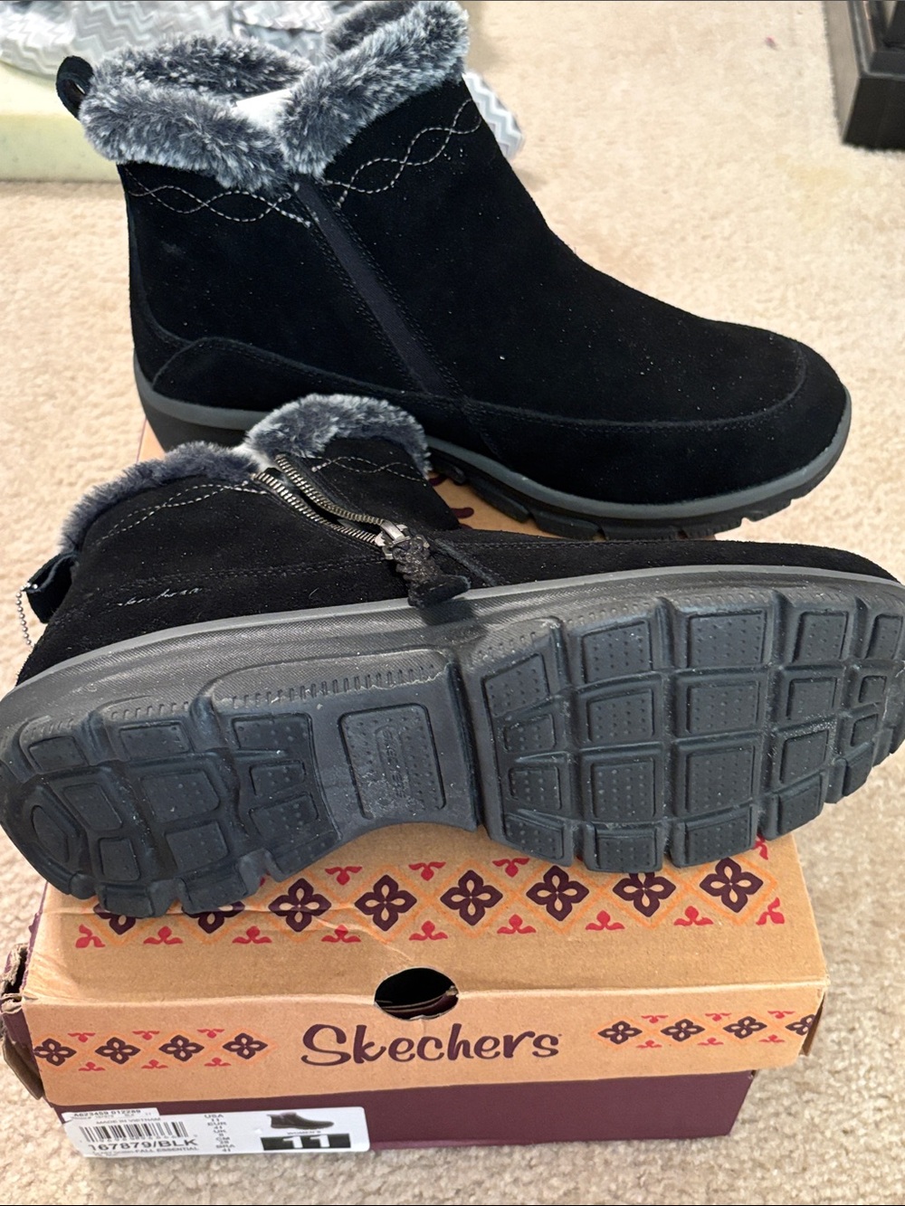 Skechers Women's Black Faux-Fur Trim Winter Ankle Boots